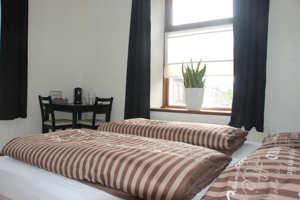 B&B Eten&Zo Tienraij Bagian luar foto